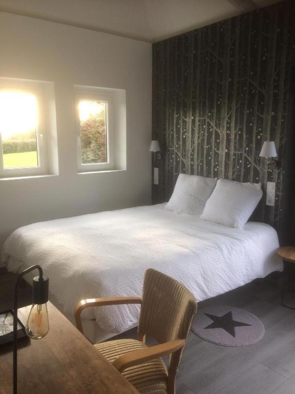 Maison D'Hotes La Bihoree Saint-Germain-de-Livet Rum bild